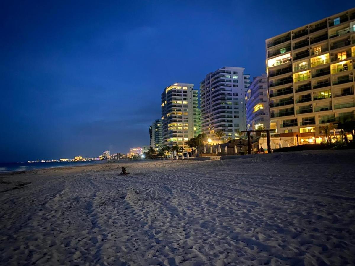 Studio Oceanfront Prime Location แคนคูน ภายนอก รูปภาพ